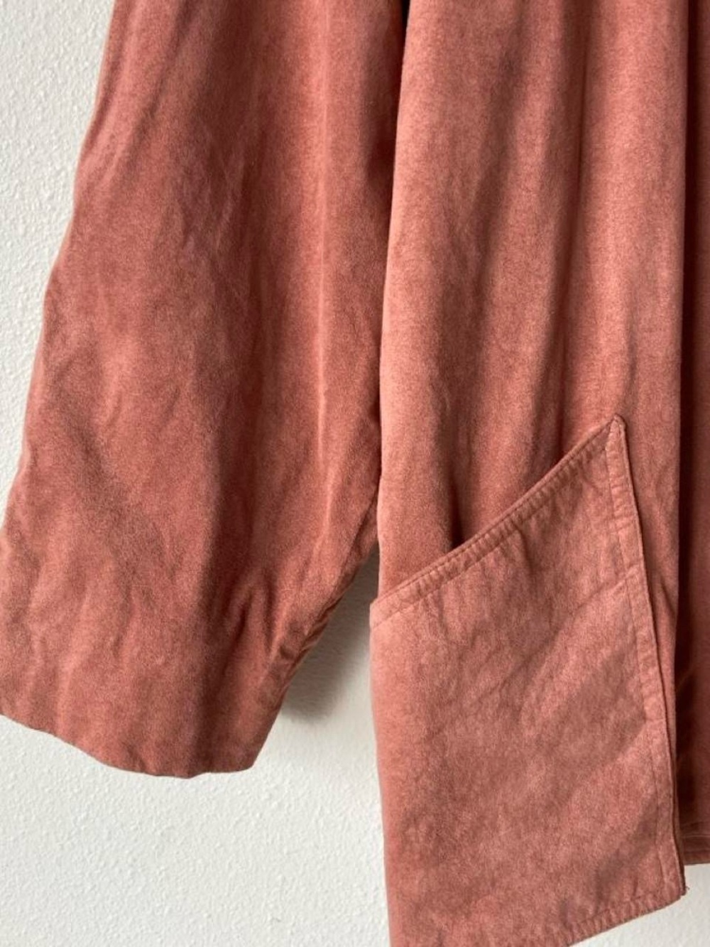 Vintage Women's Dusty Rose Suede Blazer - Relaxed Notch Collar - Picture 3 of 7